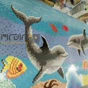 تابلو کاشی و سرامیک استخری اجرا شده دلفین طوسی روشن و تیره-Pool Ceramic Tile Panel